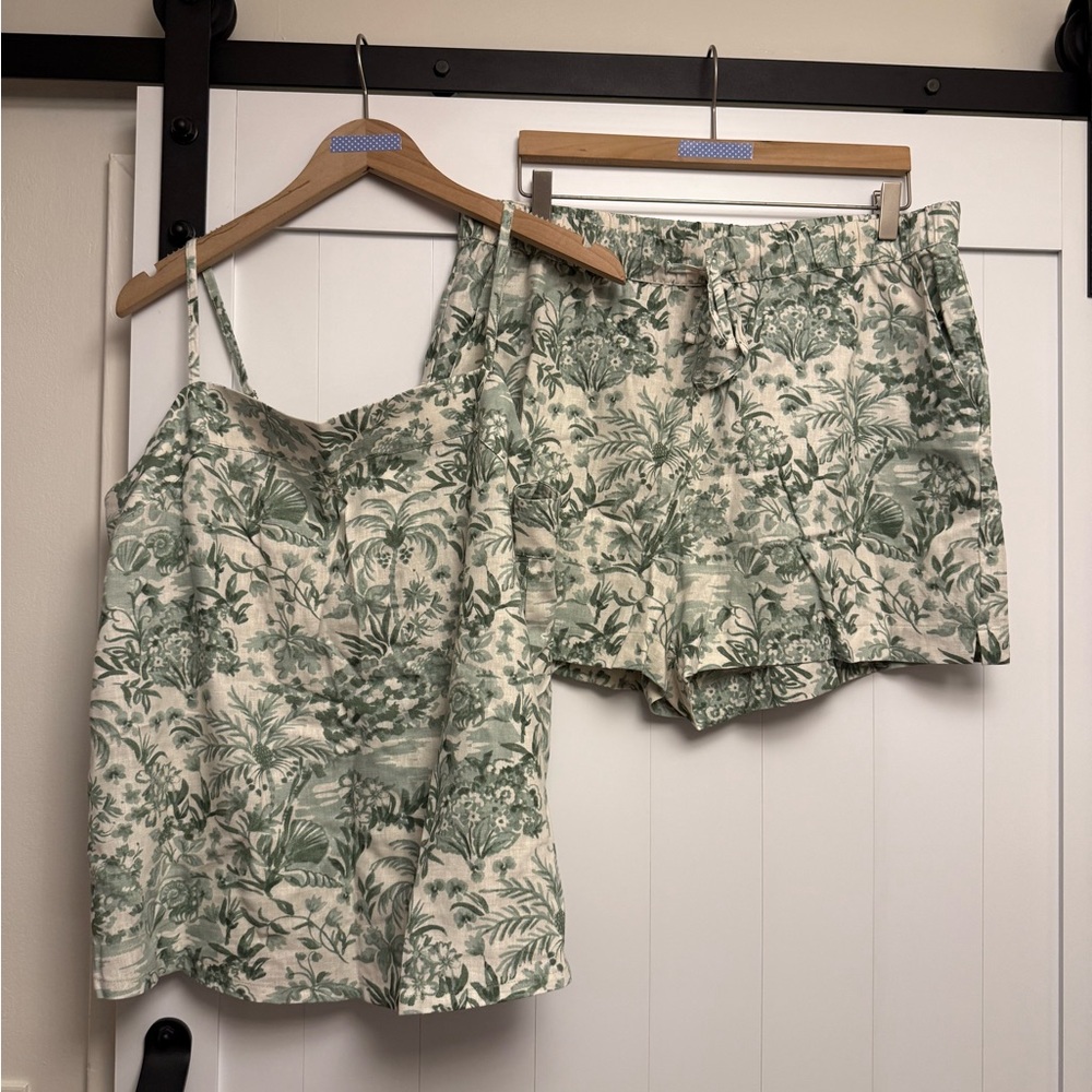 Green and White Floral Linen Pajama Set